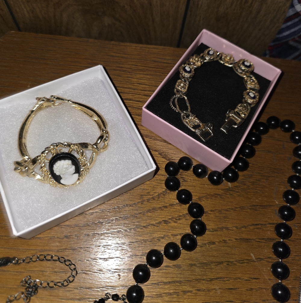 Cameo Bundle Lot